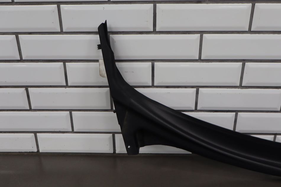 2005-2013 Chevrolet Corvette C6 Cowl Vent Panel 25778761 OEM