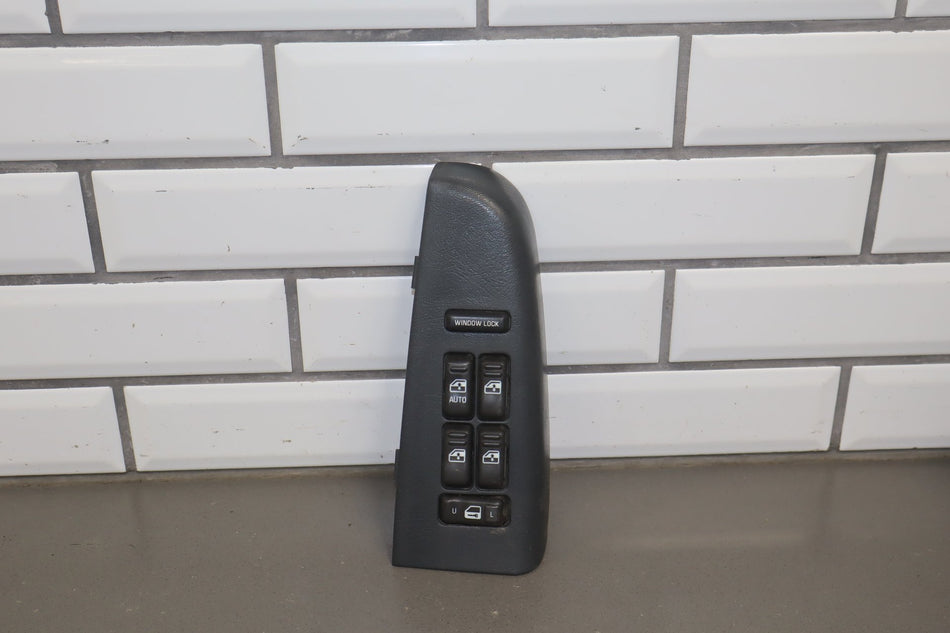 2002 Chevrolet Silverado 2500HD Crew Cab Left Front Window Switch OEM