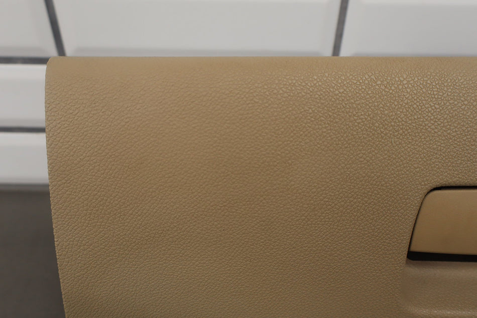 2012 Chevrolet Suburban 1500- Glove Box