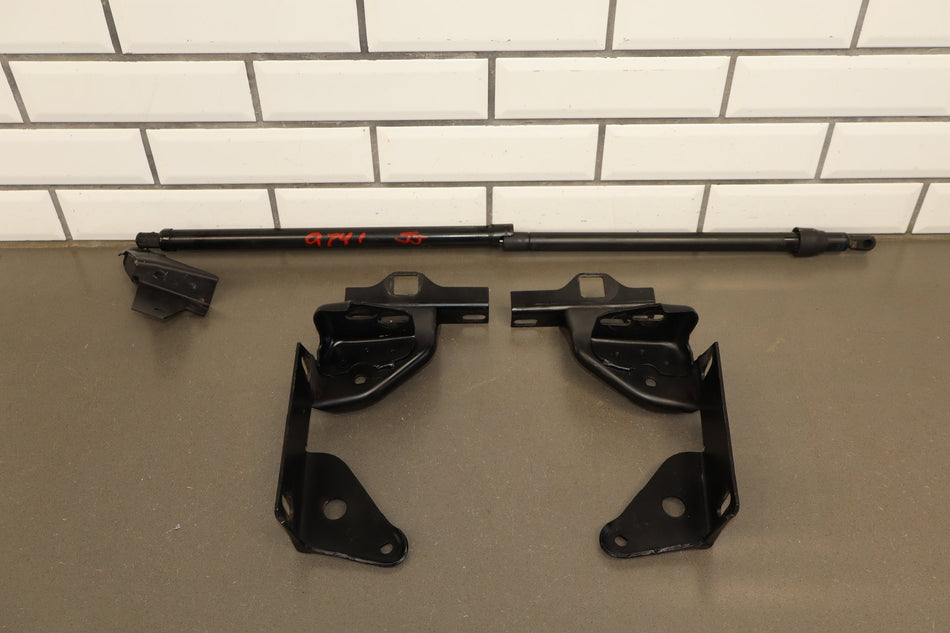 1984-1996 Chevrolet Corvette C4 Hood Hinges LH & RH