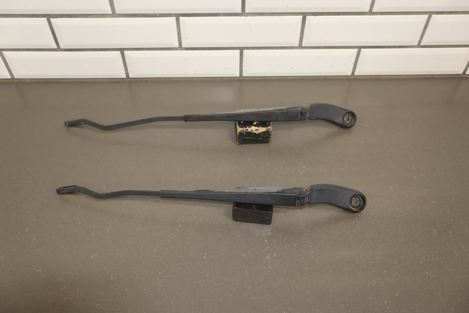 2004 Dodge Dakota Sport Wiper Arm Pair