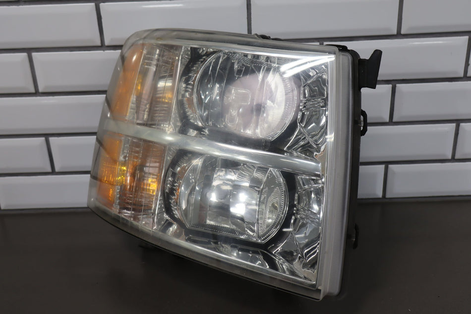 2013 Chevrolet Silverado 1500- Right Headlamp