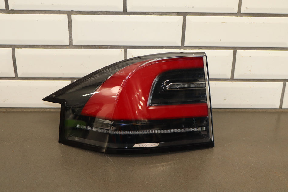 2016-2020 OEM Tesla Model X Rear Left Driver Side Outer Tail Light Lamp