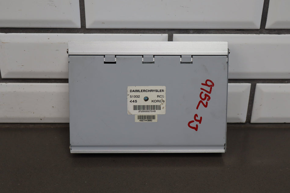 06-10 Dodge Charger SRT8 Radio Amplifier