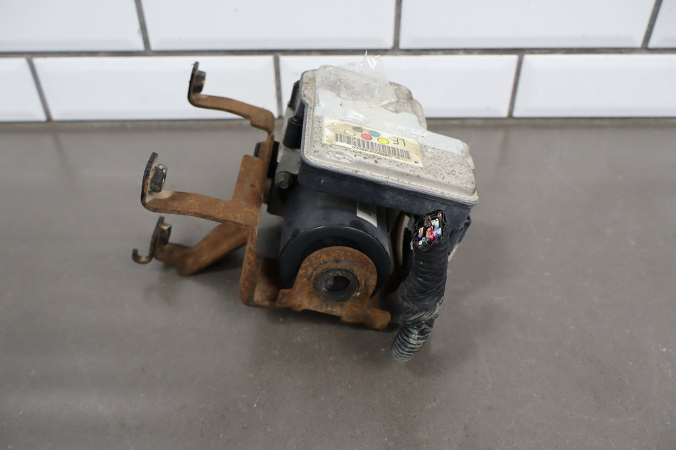 2003-2005 Chevrolet Silverado 2500HD ABS Brake Unit 15212923 OEM Southern