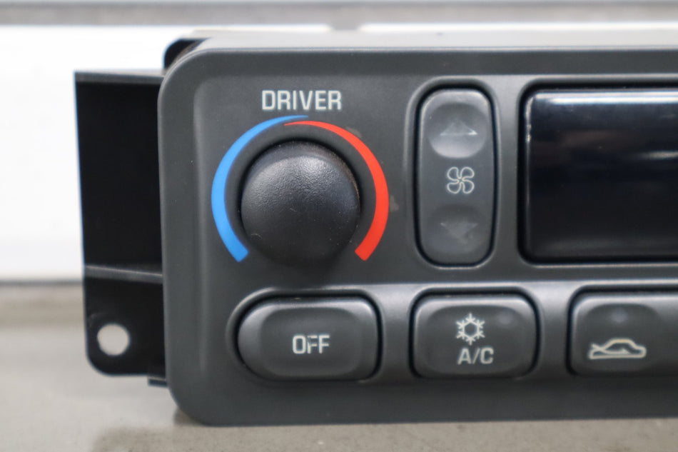 1997-2004 Chevrolet Corvette Automatic Temperature Climate Control CJ2