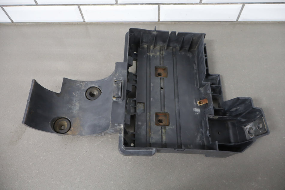 5C3410B711AA 03 to 07 Ford F250 F350 6.0L Diesel Air Intake Box Battery Tray