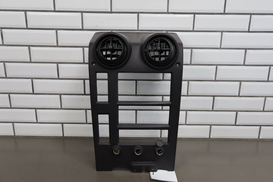 2003-2007 Hummer H2 - Dashboard Radio Bezel W/ Vents 19331602