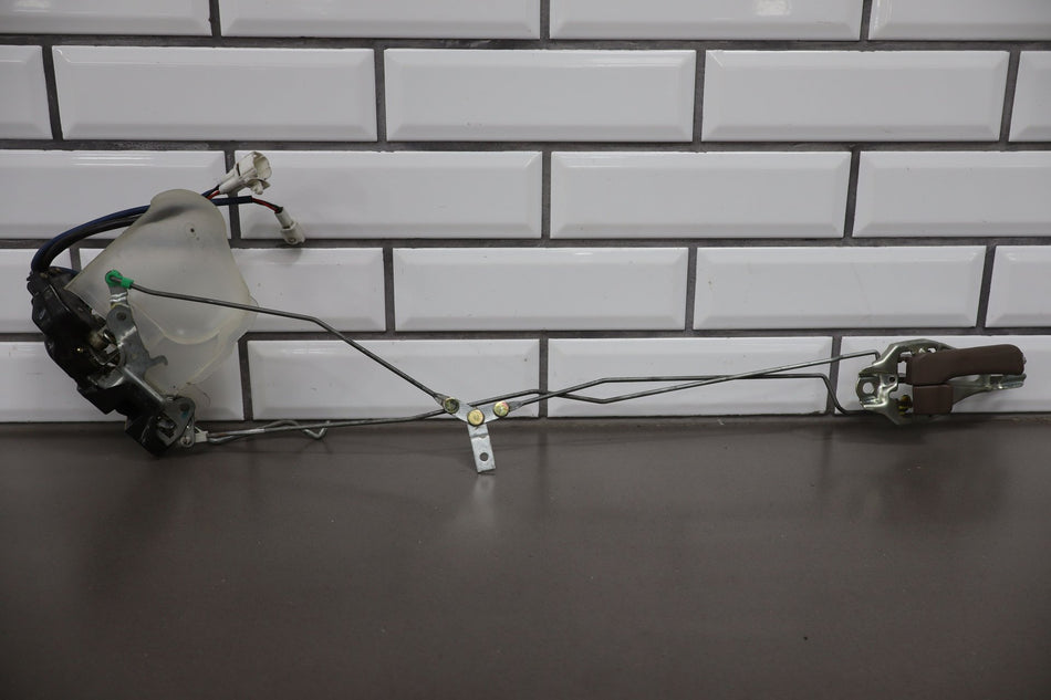 1997 Lexus LX450 Right Front Door Latch