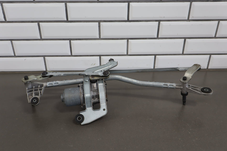 2021-2023 Polestar 2 Front Wiper Motor OEM