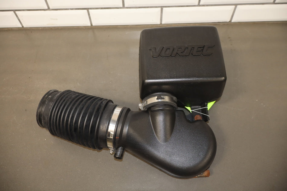 96-00 Chevy GMC Truck SUV GMT400 5.7L L31 Air Cleaner Assembly