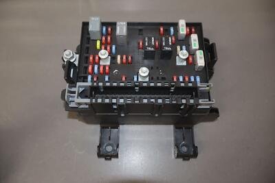 2003-2006 Chevrolet SSR Interior Cabin Fuse Box