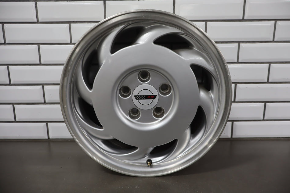 1991-1996 Chevrolet Corvette C4 17x9.5 Left Directional Wheel Sawblade