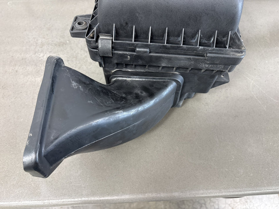 09-18 Ram 1500/ 19-24 Ram Classic 5.7L Hemi V8 Air Cleaner Intake Tube Air Box