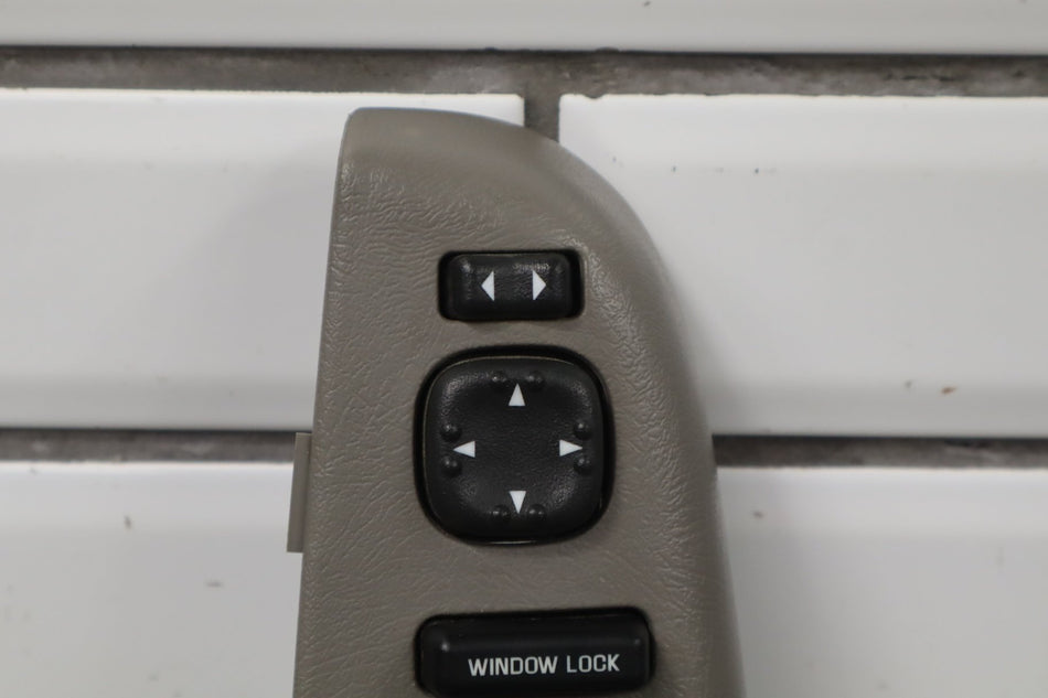 2002 Chevrolet Silverado 2500 Front Door Switch 15062650 OEM