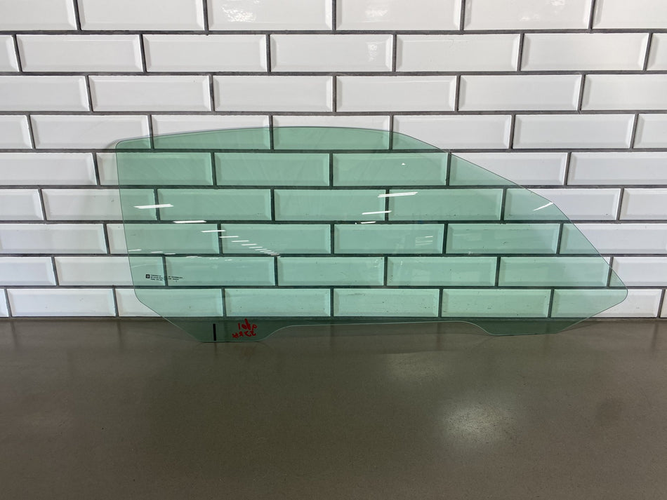 05-13 Chevy Corvette C6 Passenger Right RH Door Window Glass 15270577