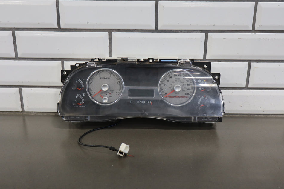 2005 Ford F-250 Super Duty Harley-Davidson Speedometer Cluster 331024 Miles OEM