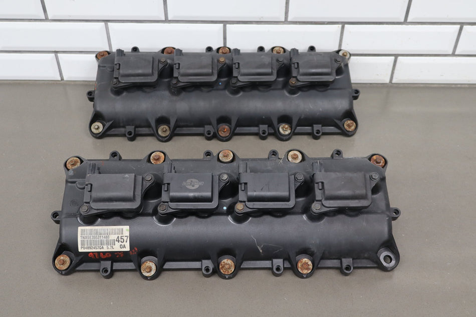 11-23 Dodge Challenger 5.7 Valve Cover Pair
