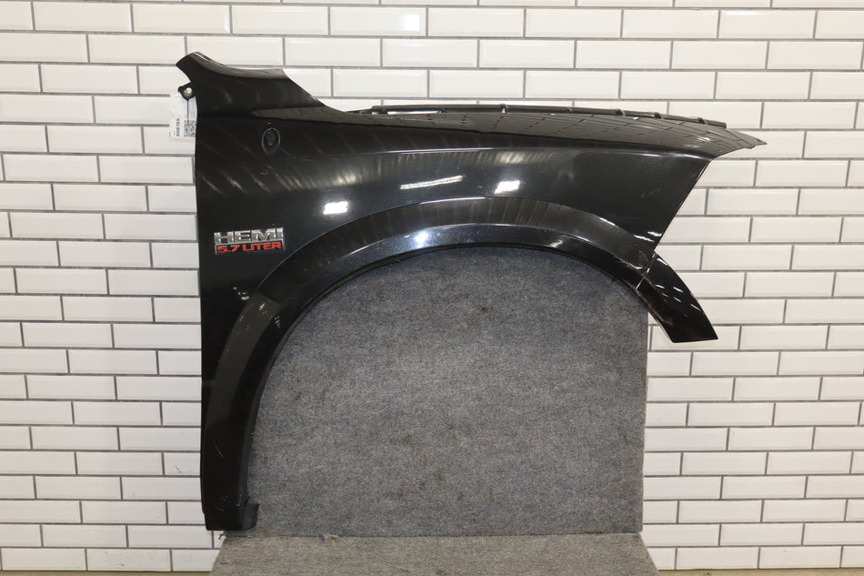 2009-2018 Ram 1500 Right Fender Brilliant Black PXR 68054338AI