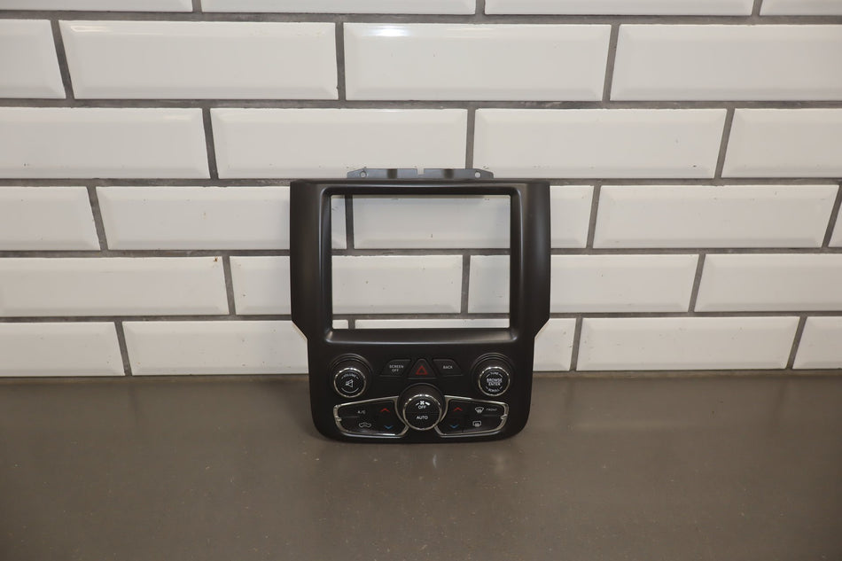 2013-2023 Ram 2500 Climate Control 5VD73JXPAC OEM