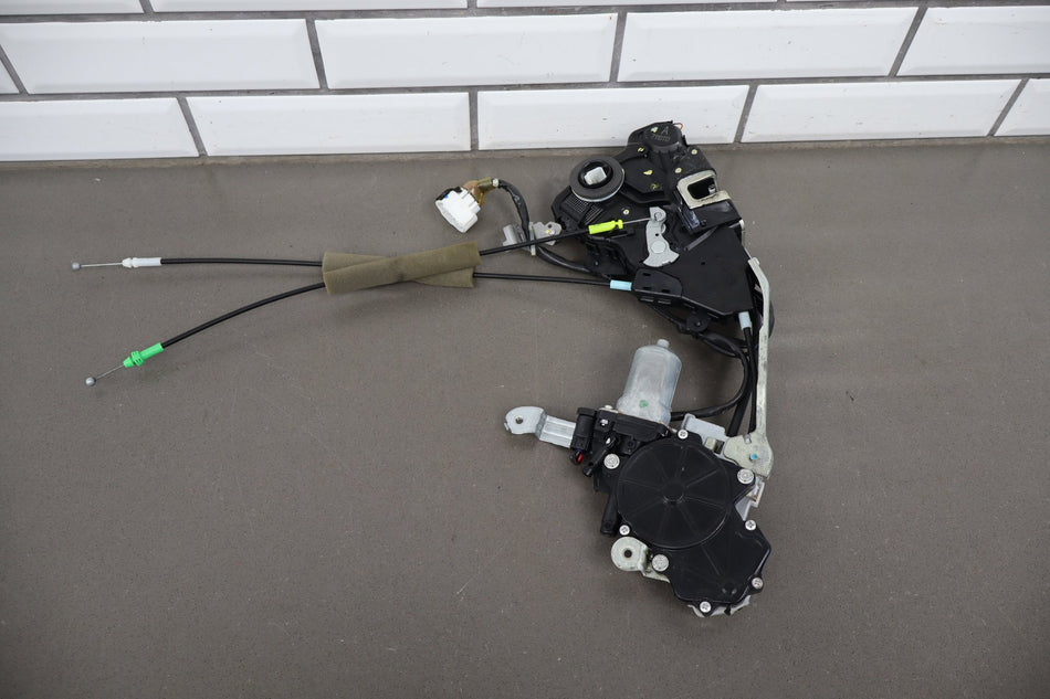 07-09 Lexus LS460 (XF40) Front Right RH Door Latch w/ Soft Close 69030-50270