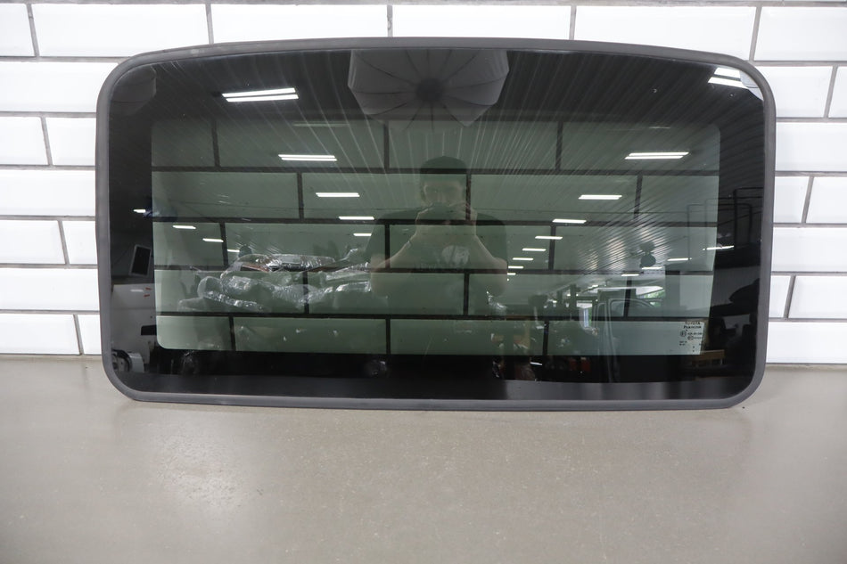 2012 Toyota Sienna Sun Roof Glass OEM
