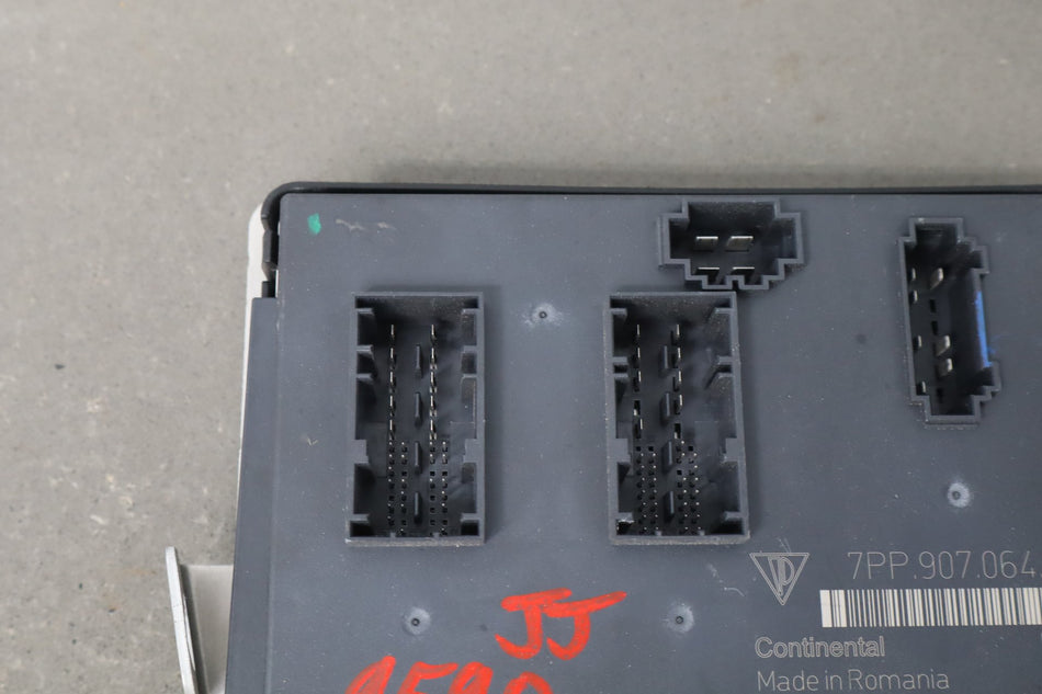 2011-2017 Porsche Cayenne Body Control Module OEM
