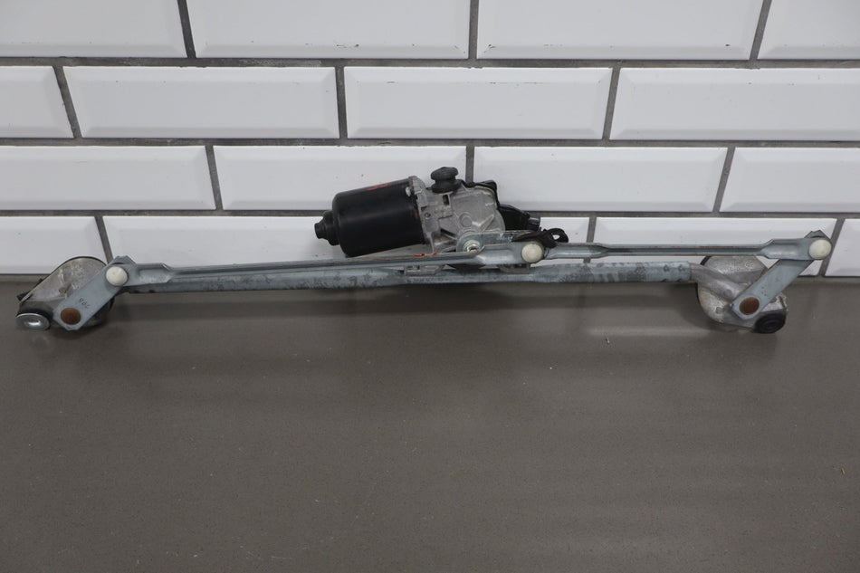 2003-2009 Toyota 4Runner N210- Front Wiper Motor &amp; Transmission