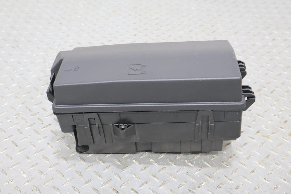 10-15 Chevy Camaro 6.2 LS3 Engine Fuse Box