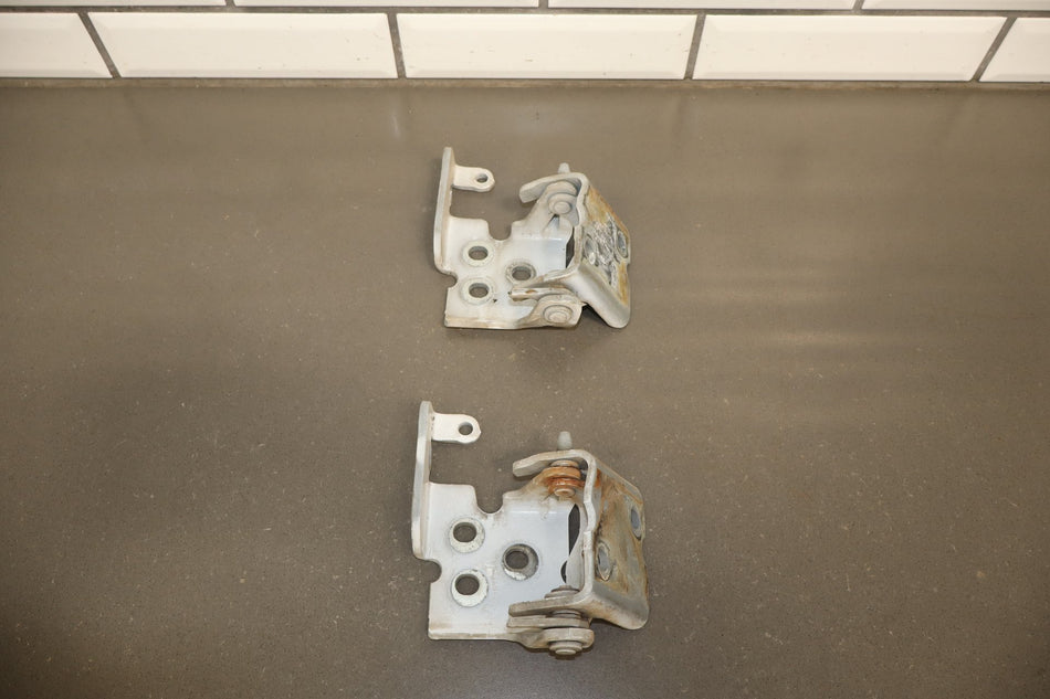 2003-2009 Hummer H2 Driver Door Hinge Set- Pair