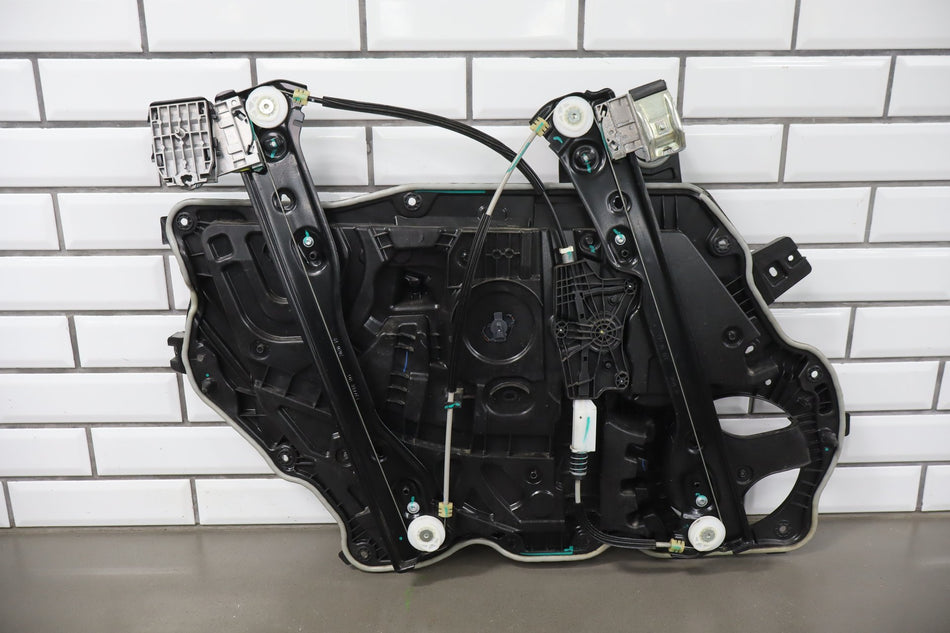 2020 Tesla Model Y- Right Front Door Regulator