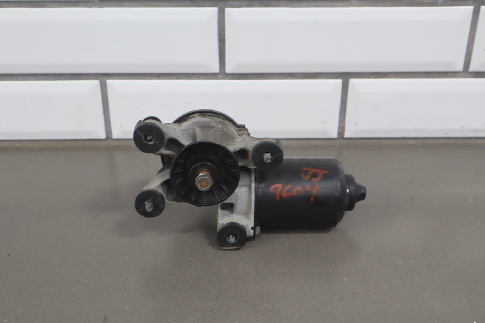 1997 Toyota Land Cruiser J80- Front Wiper Motor