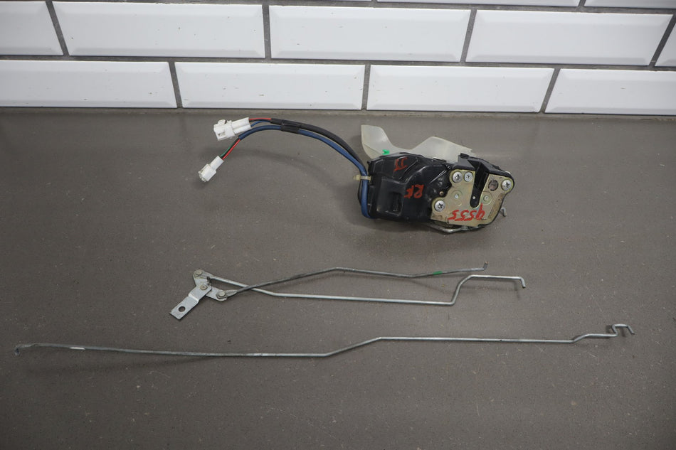 1991-1997 Toyota Land Cruiser, Lexus LX450 FZJ80- Right Front Door Latch