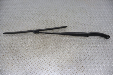 Wiper Arm, 2022, Rivian, R1S