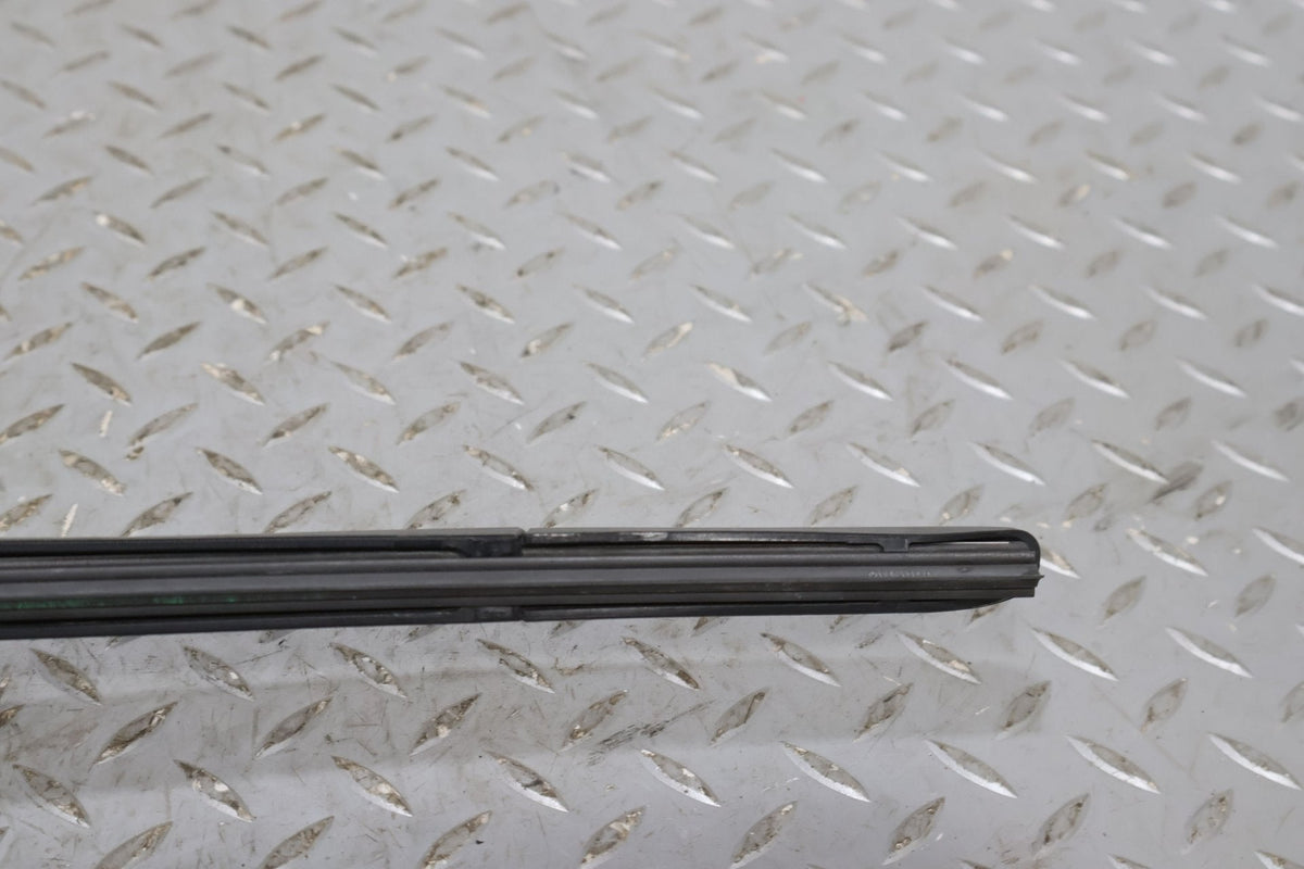 Wiper Arm, 2022, Rivian, R1S