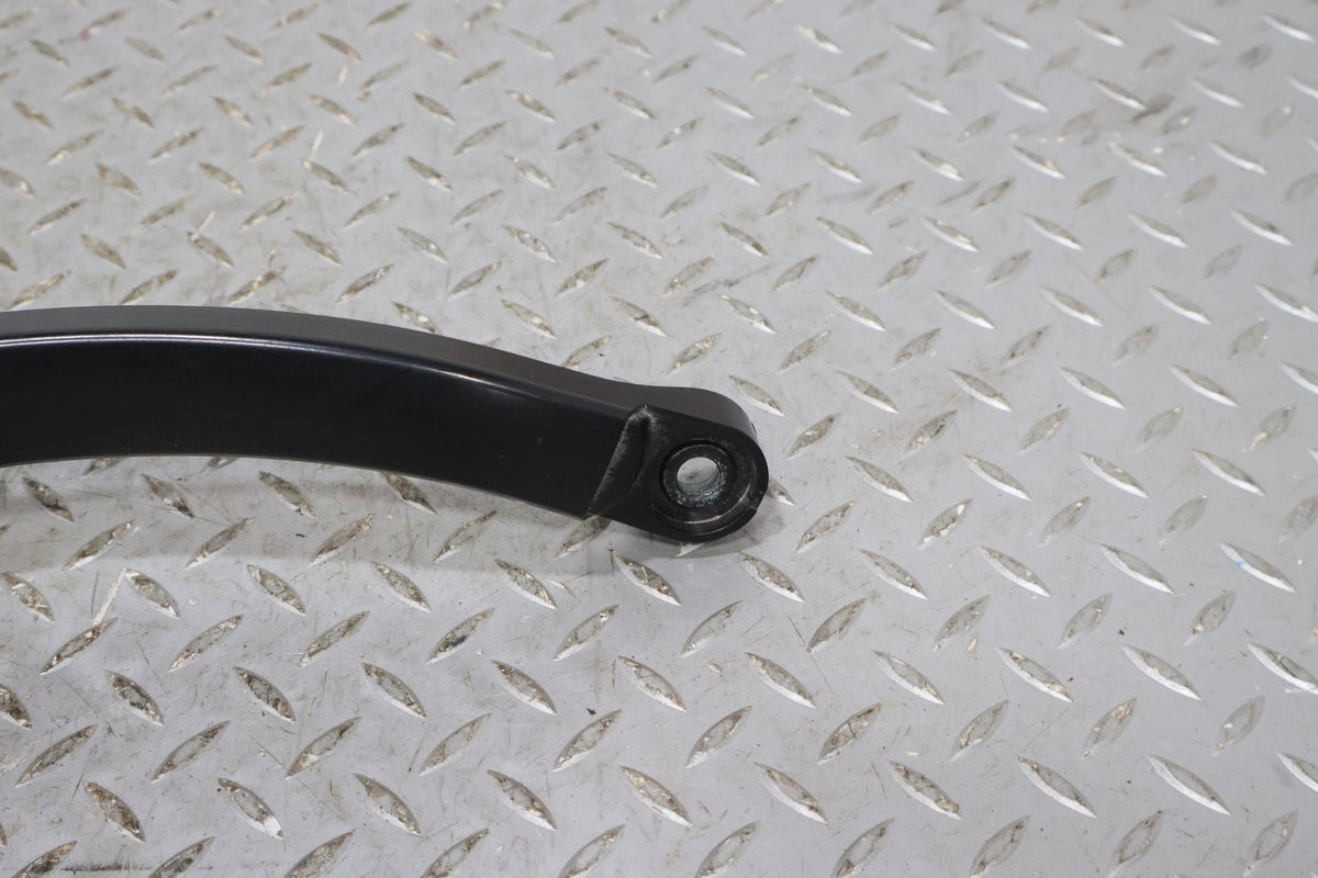 Wiper Arm, 2022, Rivian, R1S