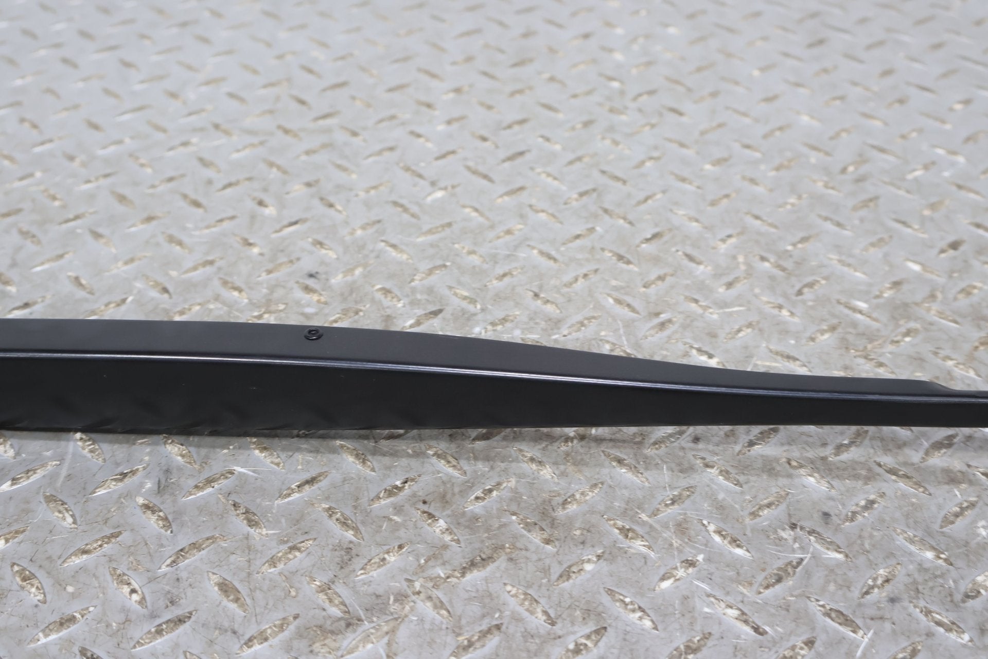 Wiper Arm, 2022, Rivian, R1S
