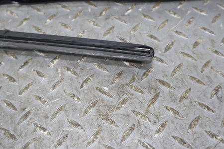 Wiper Arm, 2022, Rivian, R1S