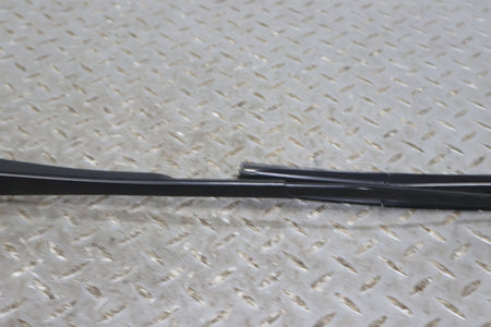 Wiper Arm, 2022, Rivian, R1S