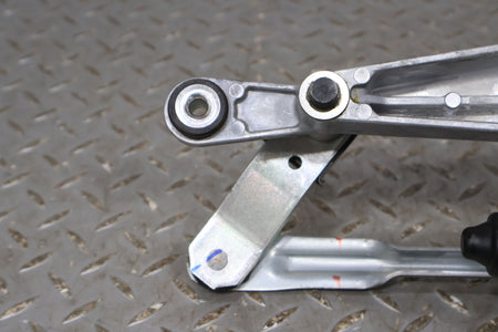 Wiper Linkage, 2022, Rivian, R1S