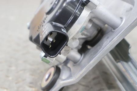 Wiper Linkage, 2022, Rivian, R1S