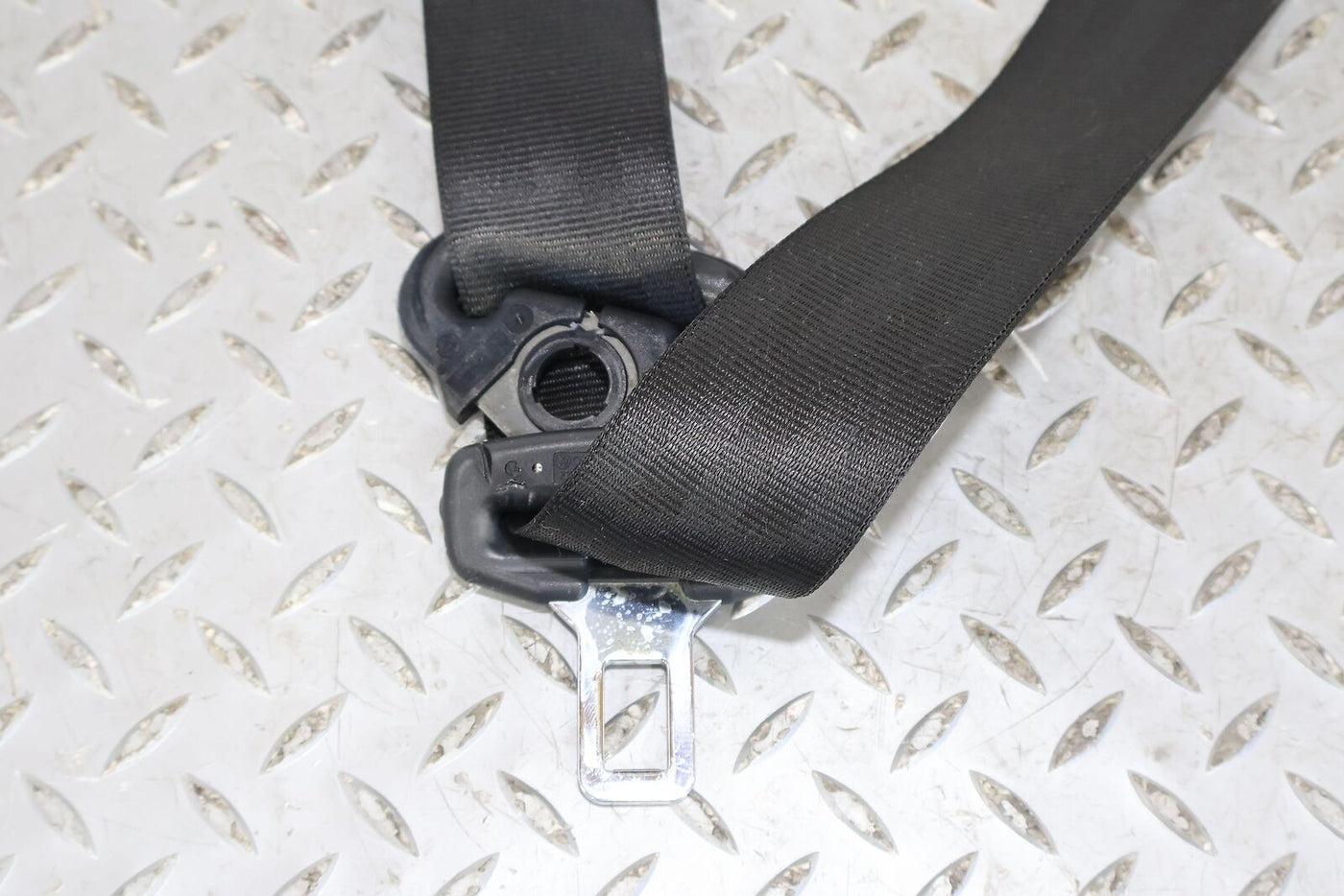 11-13 Infiniti G37 Convertible Rear Right RH Seat Belt Retractor (Black G)