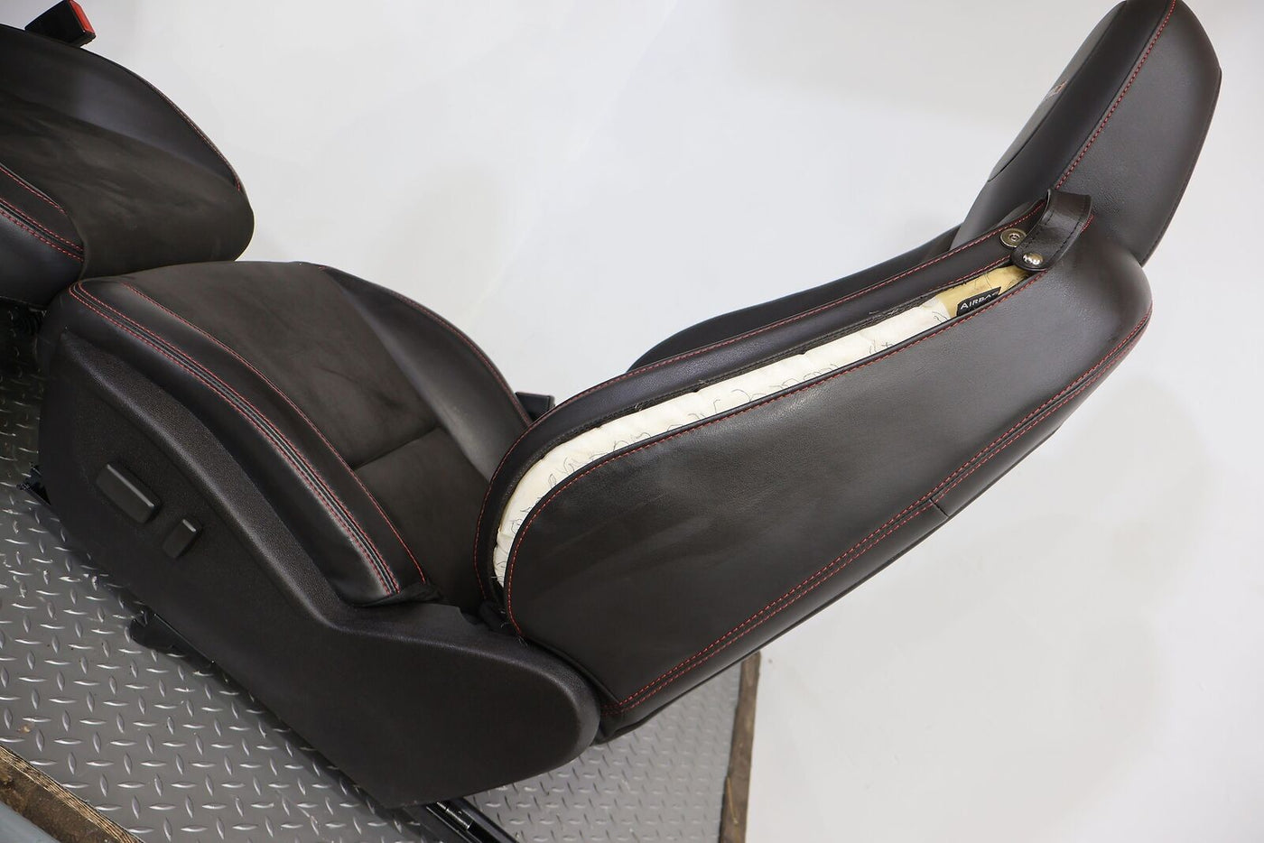Car Seat Belt Covers Fit Camaro ZL1 Graphite Embroidery Vegan Leather Black  Shoulder Pads Handmade Custom Gift Idea set of 2 