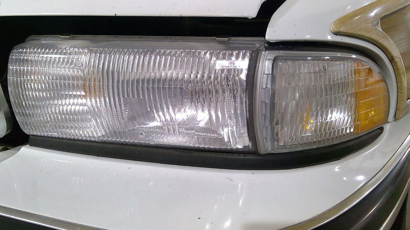 91-96 Buick Roadmaster Wagon Driver Left Headlight W/Marker (See