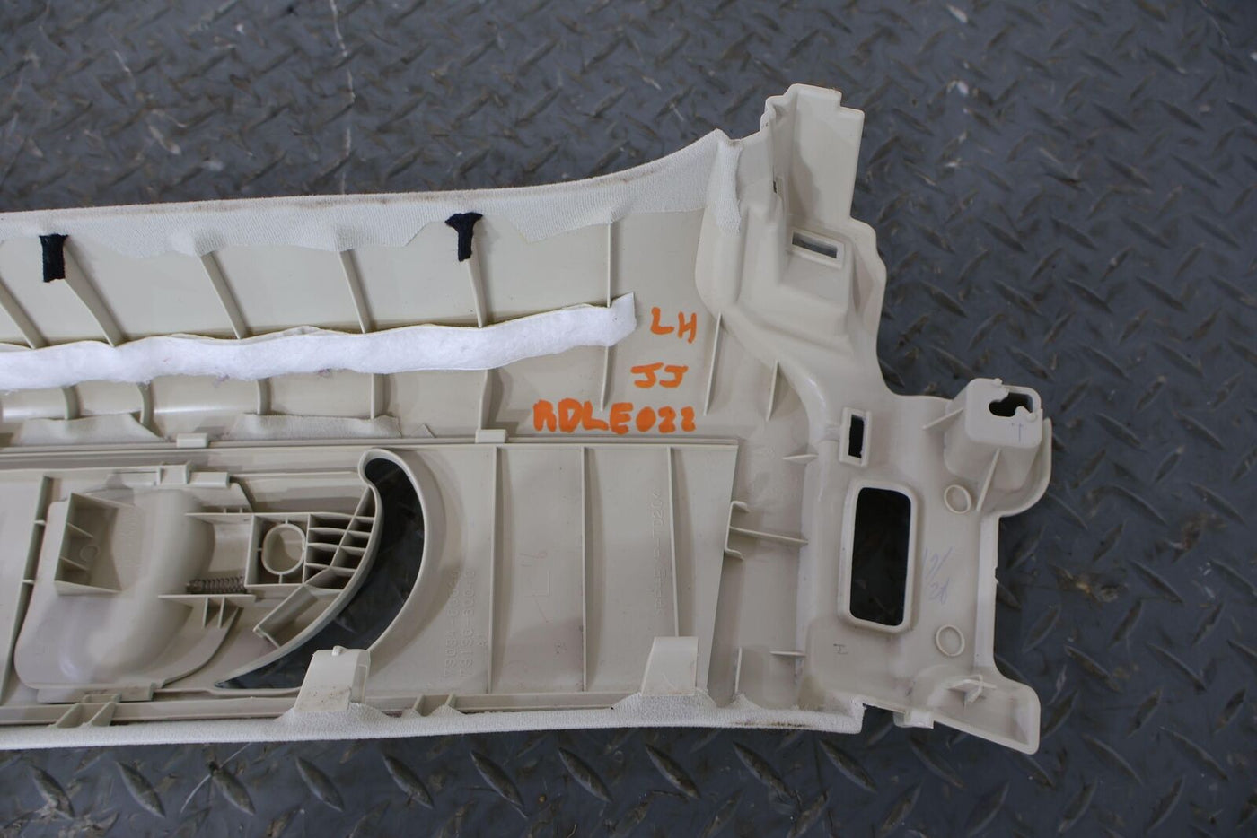 1013 Lexus GX460 Left LH Interior Upper C Pillar Trim (Ecru LA00) See