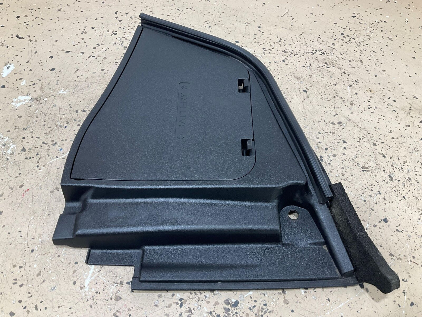 14-20 Infiniti Q50 OEM Right RH Cowl Vent Panel (Battery Cover) Textured Black