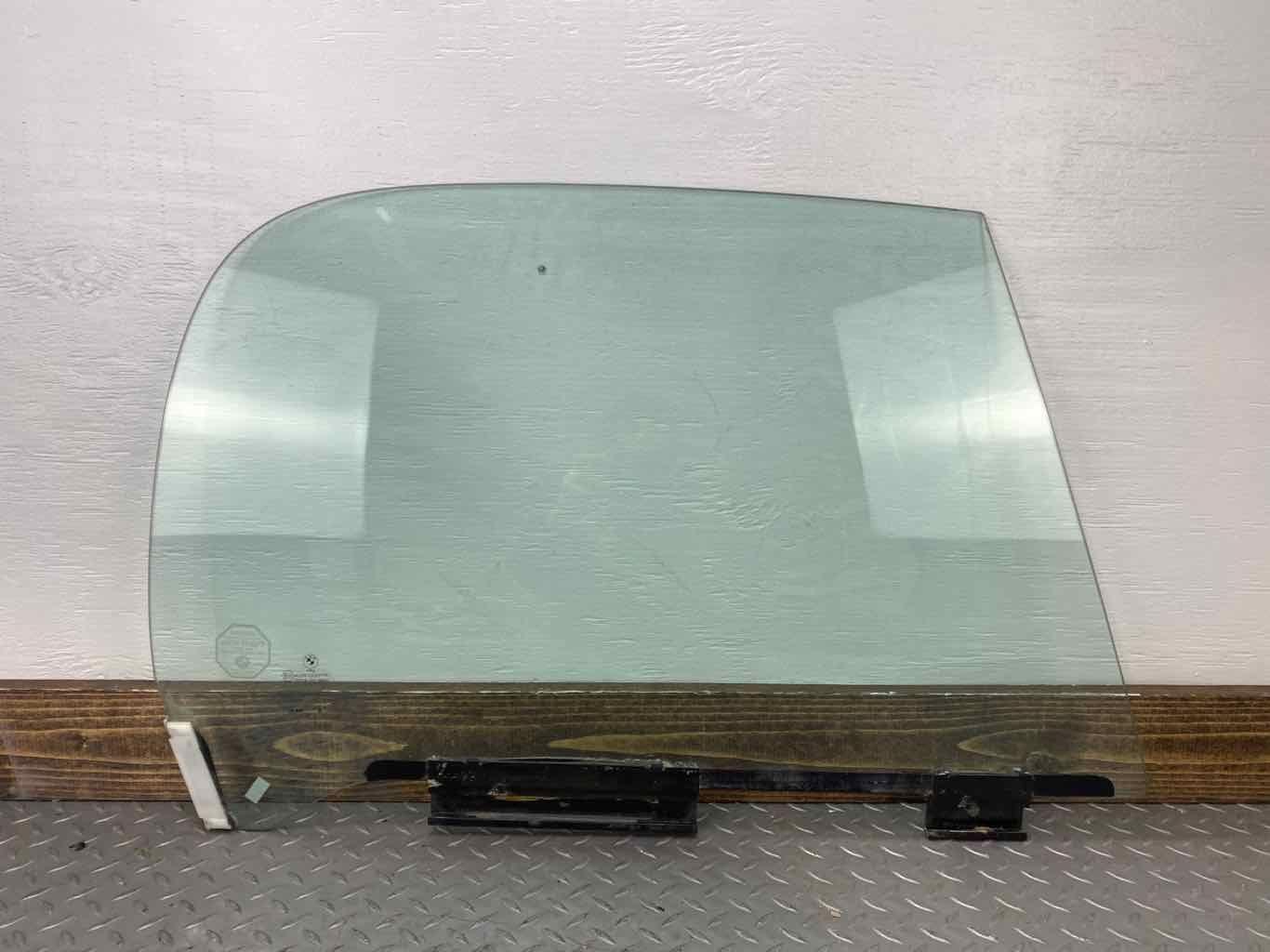 96-02 BMW Z3 Roadster Convertible Right RH Door Window Glass (Glass Only)