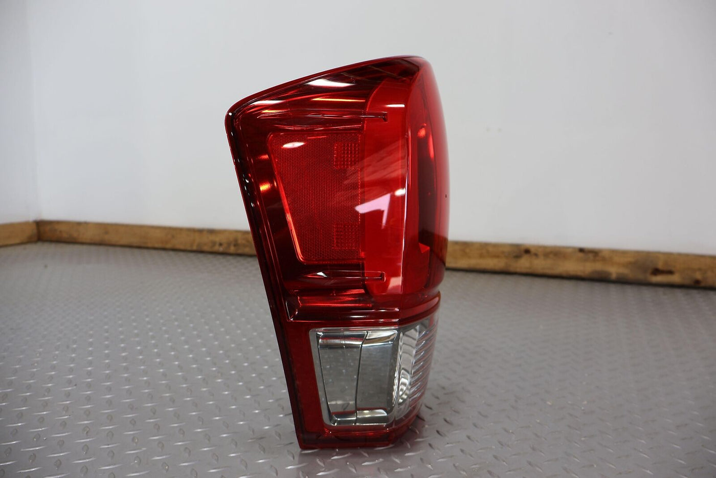 16-22 Toyota Tacoma TRD OEM Left LH Driver Tail Light (Tested) Red Lens