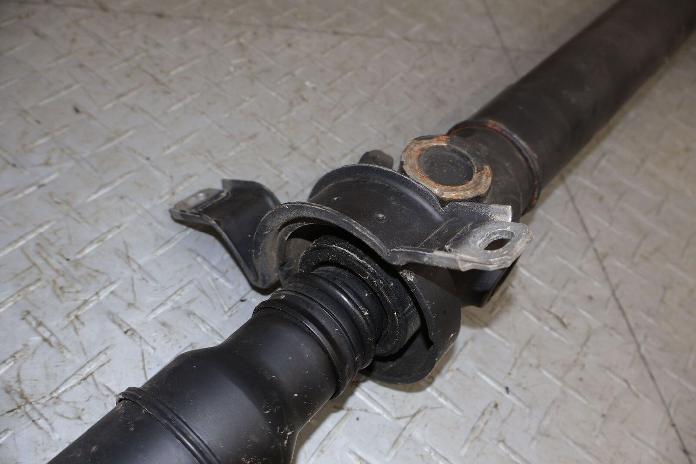 12-15 Chevy Camaro ZL1 Rear Driveshaft (Manual Trans OPT MG9) 57K Miles ...