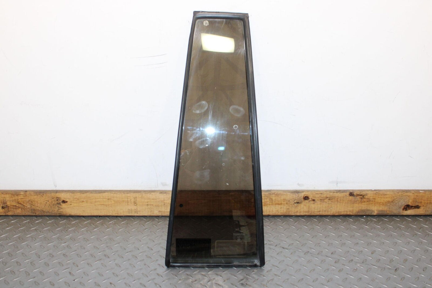 91-97 Toyota Land Cruiser REAR Left LH Vent Glass (Solar Glass) See Notes